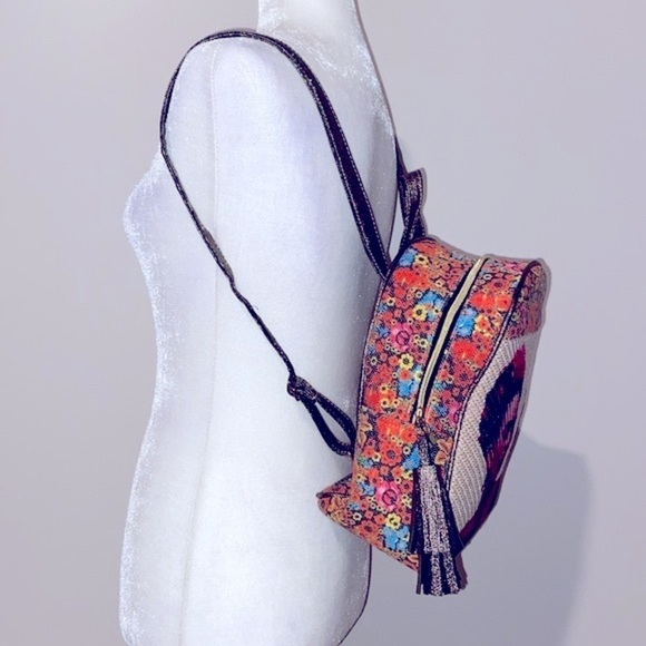 Frida kahlo ditzy floral metallic mini backpack purse bag - Picture 3 of 10